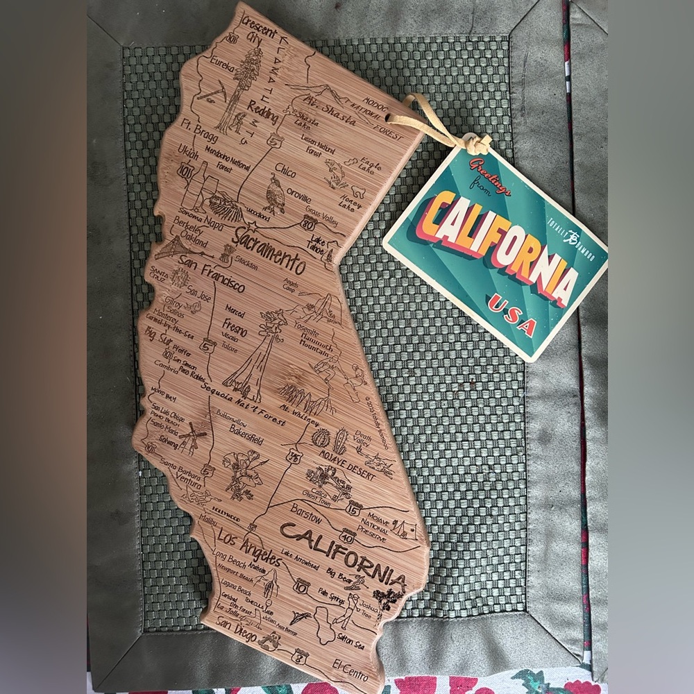 California serving/cutting board made of sustainable bamboo wood. NWT